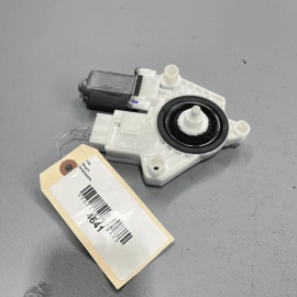 VOLKSWAGEN JETTA 2019 - 2021 REAR RIGHT SIDE DOOR WINDOW REGULATOR MOTOR OE