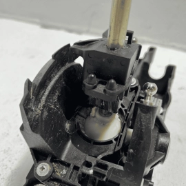 2015-2018 FORD FOCUS ST  2.0L 6 SPEED MANUAL GEAR SHIFT SHIFTER BOX ASSEMBLY OEM