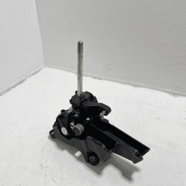2015-2018 FORD FOCUS ST  2.0L 6 SPEED MANUAL GEAR SHIFT SHIFTER BOX ASSEMBLY OEM