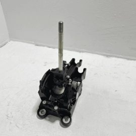 2015-2018 FORD FOCUS ST  2.0L 6 SPEED MANUAL GEAR SHIFT SHIFTER BOX ASSEMBLY OEM