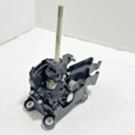 2015-2018 FORD FOCUS ST  2.0L 6 SPEED MANUAL GEAR SHIFT SHIFTER BOX ASSEMBLY OEM
