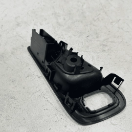 12-2018 FORD FOCUS ENTERIOR  FRONT OR REAR  PASSENGER SIDE INNER DOOR HANDLE OEM