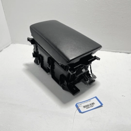 HONDA ACCORD 2018 CENTER CONSOLE STORAGE COMPARTMENT BOX & ARMREST OEM