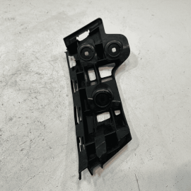 19-21 VOLKSWAGEN JETTA REAR BUMPER PASSENGER SIDE OUTER GUIDE SUPPORT BRACKET OE