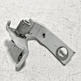 2012-2018 FORD FOCUS REAR LEFT DRIVER SIDE DOOR LOWER MOUNT HINGE OEM YZ