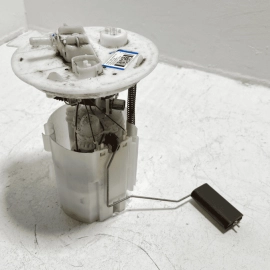 2013 - 2018 Ford Focus 2.0L ST Fuel Pump Gas Fuel Tank Mounted Snder & Pump OEM