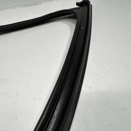 2016-2018 AUDI A6 FRONT DRIVER DOOR GLASS RUN CHANNEL WEATHERSTRIP SEAL OEM
