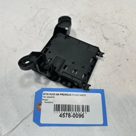 2012-2018 AUDI A6 3.0L BATTERY JUNCTION BLOCK FUSE RELAY BOX COVER CAP OEM