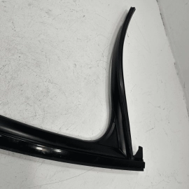 2016-2018 AUDI A6 FRONT PASSENGER DOOR UPPER WINDOW GLASS RUN CHANEL SEAL OEM