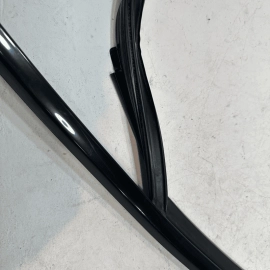 2016-2018 AUDI A6 FRONT PASSENGER DOOR UPPER WINDOW GLASS RUN CHANEL SEAL OEM