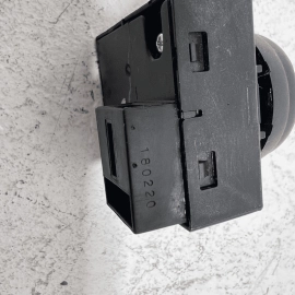 2020 HONDA CIVIC FRONT LEFT DRIVER SIDE SEAT LUMBAR CONTROL SWITCH OEM 2020 HONDA CIVIC FRONT LEFT DRIVER SIDE SEAT LUMBAR CONTROL SWITCH OEM