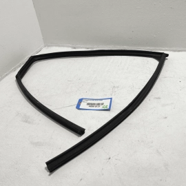 HONDA ACCORD 18-25 REAR RIGHT PASSENGER DOOR WINDOW GLASS RUN CHANNEL SEAL OEM