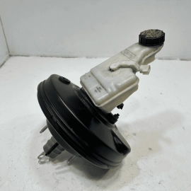 2013-2018  FORD FOCUS ST  POWER BRAKE MASTER CYLINDER W/RESERVOIR BOOSTER OEM