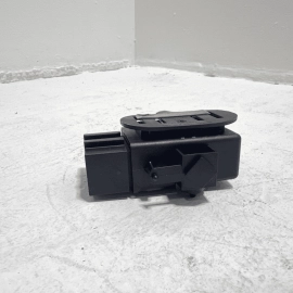 2016 AUDI A6 REAR SEAT HEAT HEATED CONTROL MODULE UNIT W/ BRACKET OEM