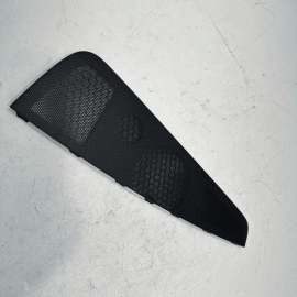 2013-2018 AUDI A6 FRONT CENTER WINDSHIELD DEFROSTER TRIM OEM 2013-2018 AUDI A6 FRONT CENTER WINDSHIELD DEFROSTER TRIM OEM