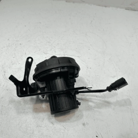 2012 - 2018 AUDI A6 3.0LENGINE MOTOR AIR INJECTION PUMP W/ BRACKET OEM