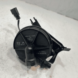 2012 - 2018 AUDI A6 3.0LENGINE MOTOR AIR INJECTION PUMP W/ BRACKET OEM