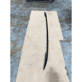 2021-2024 Volkswagen Atlas Upper Passenger Side Roof Rail W/Out Panoramic OEM