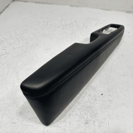 18-2021 JEEP GRAND CHEROKEE FRONT DRIVER SIDE DOOR PANEL ARMREST TRIM COVER OEM