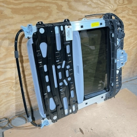 2016-2018 HONDA PILOT SUNROOF FRAME SUNSHADE WINDOW GLASS & MOTOR ASSEMBLY 