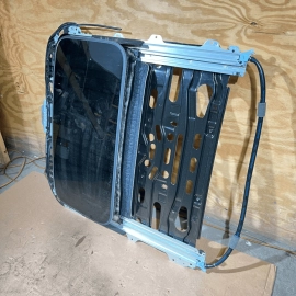 2016-2018 HONDA PILOT SUNROOF FRAME SUNSHADE WINDOW GLASS & MOTOR ASSEMBLY 