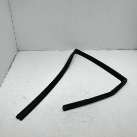 JEEP GRAND CHEROKEE REAR DRIVER DOOR GLASS RUN WEATHERSTRIP SEAL 2011-2021 OEM