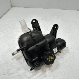2016 - 2021 JEEP GRAND CHEROKEE RADIATOR WATER COOLANT RESERVOIR TANK OEM
