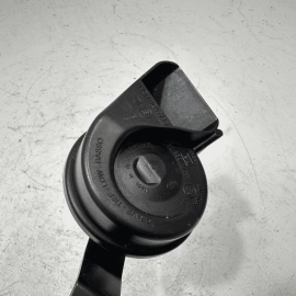 2012-2018 AUDI A6 RONT LEFT DRIVER SIDE LOW TONE NOTE SIGNAL HORN OEM