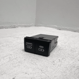 2021-2024 TOYOTA CAMRY CENTER CONSOLE DUAL USB SOCKET CHARGER PORT OEM