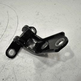 TOYOTA CAMRY 2018-2025 REAR LEFT DRIVER SIDE DOOR LOWER HINGE OEM BLACK = 218 =