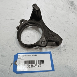 TOYOTA CAMRY 2018-2024 FWD 2.5L FRONT PASSENGER AXLE SHAFT BEARING SUPPORT OEM