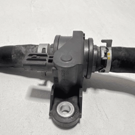 18-24 TOYOTA CAMRY SE 2.5L HEATER OUTLET CONTROL VALVE W/ BYPASS HOSE LINE OEM