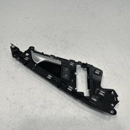 2012-2018 AUDI A6 FRONT PASSENGER SIDE INTERIOR DOOR PANEL HANDLE W/ BASE OEM