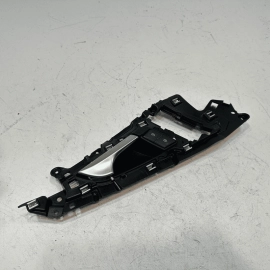2012-2018 AUDI A6 FRONT PASSENGER SIDE INTERIOR DOOR PANEL HANDLE W/ BASE OEM