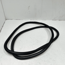 12-18 AUDI A6 FRONT LEFT OR RIGHT DOOR WEATHERSTRIP OUTER SEAL RUBBER COVER OEM