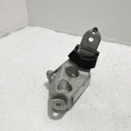 2018-2024 TOYOTA CAMRY SE ENGINE MOTOR MOUNT BRACKET SUPPORT REAR SIDE OEM