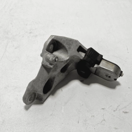 2018-2024 TOYOTA CAMRY SE ENGINE MOTOR MOUNT BRACKET SUPPORT REAR SIDE OEM