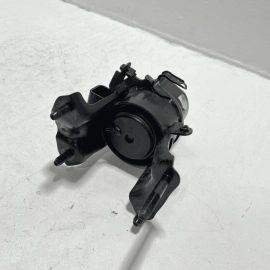 TOYOTA CAMRY SE 2018-2024 2.5L ENGINE MOTOR REAR MOUNT INSULATOR BRACKET OEM