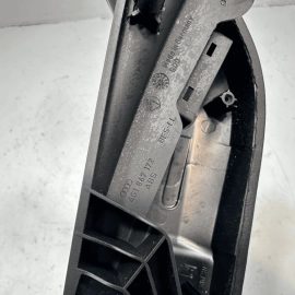 2012-2018 AUDI A6 FRONT PASSENGER SIDE DOOR ARMREST & PANEL PULL HANDLE TRIM OEM