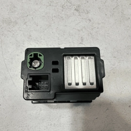 2016-2017 AUDI A6 USB MEDIA PORT AUX JACK INPUT ADAPTER HUB OEM