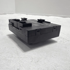 2013-2018 Audi A6 Quattro A6 Rear Passenger Door Power Window Control Module OEM