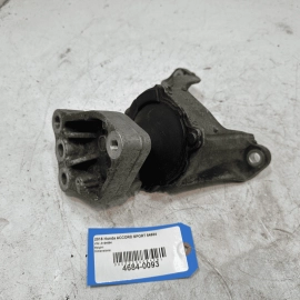 2018-22  HONDA ACCORD 1.5L  FWD ENGINE PASSENGER SIDE MOUNT SUPPORT BRACKET OEM