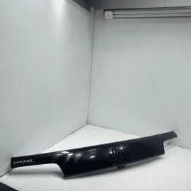 2019-2021 JEEP GRAND CHEROKEE TAILGATE LIFTGATE LICENSE PLATE LIGHT MOLDING OEM