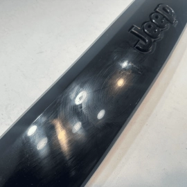 2019-2021 JEEP GRAND CHEROKEE TAILGATE LIFTGATE LICENSE PLATE LIGHT MOLDING OEM