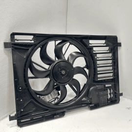 2013-2018 Ford Focus ST 2.0L Radiator Cooling Fan Assembly w/Shroud & Motor OEM