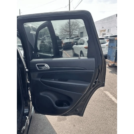JEEP GRAND CHEROKEE 2017-2021 REAR RIGHT PASSENGER SIDE DOOR PANEL ARMREST OEM