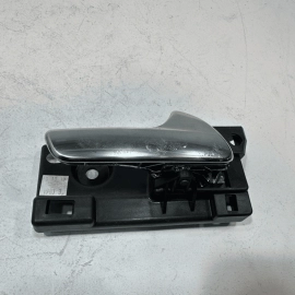 JEEP GRAND CHEROKEE 11-21 FRONT OR REAR PASSENGER SIDE DOOR INTERIOR HANDLE OEM