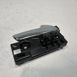 JEEP GRAND CHEROKEE 11-21 FRONT OR REAR PASSENGER SIDE DOOR INTERIOR HANDLE OEM