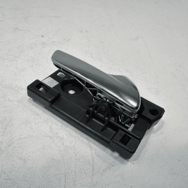 JEEP GRAND CHEROKEE 11-21 FRONT OR REAR PASSENGER SIDE DOOR INTERIOR HANDLE OEM