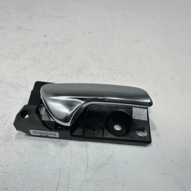 JEEP GRAND CHEROKEE 11-21 FRONT OR REAR PASSENGER SIDE DOOR INTERIOR HANDLE OEM